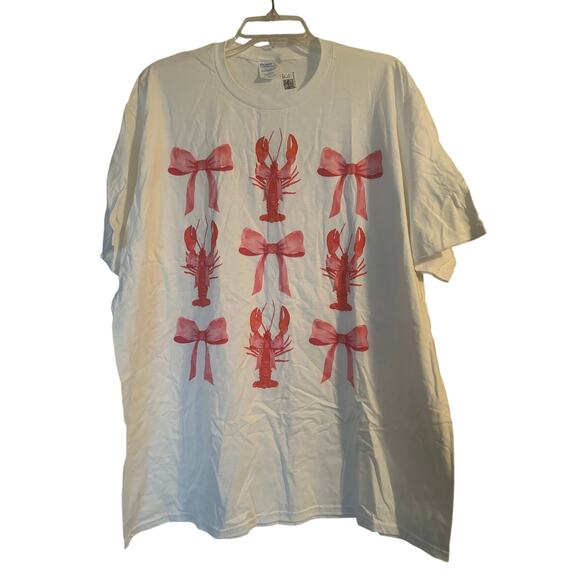 NWOT Port and Company Men's Cut Pink Bow Crawfish Lobster T-Shirt Size 2XL - Picture 1 of 4